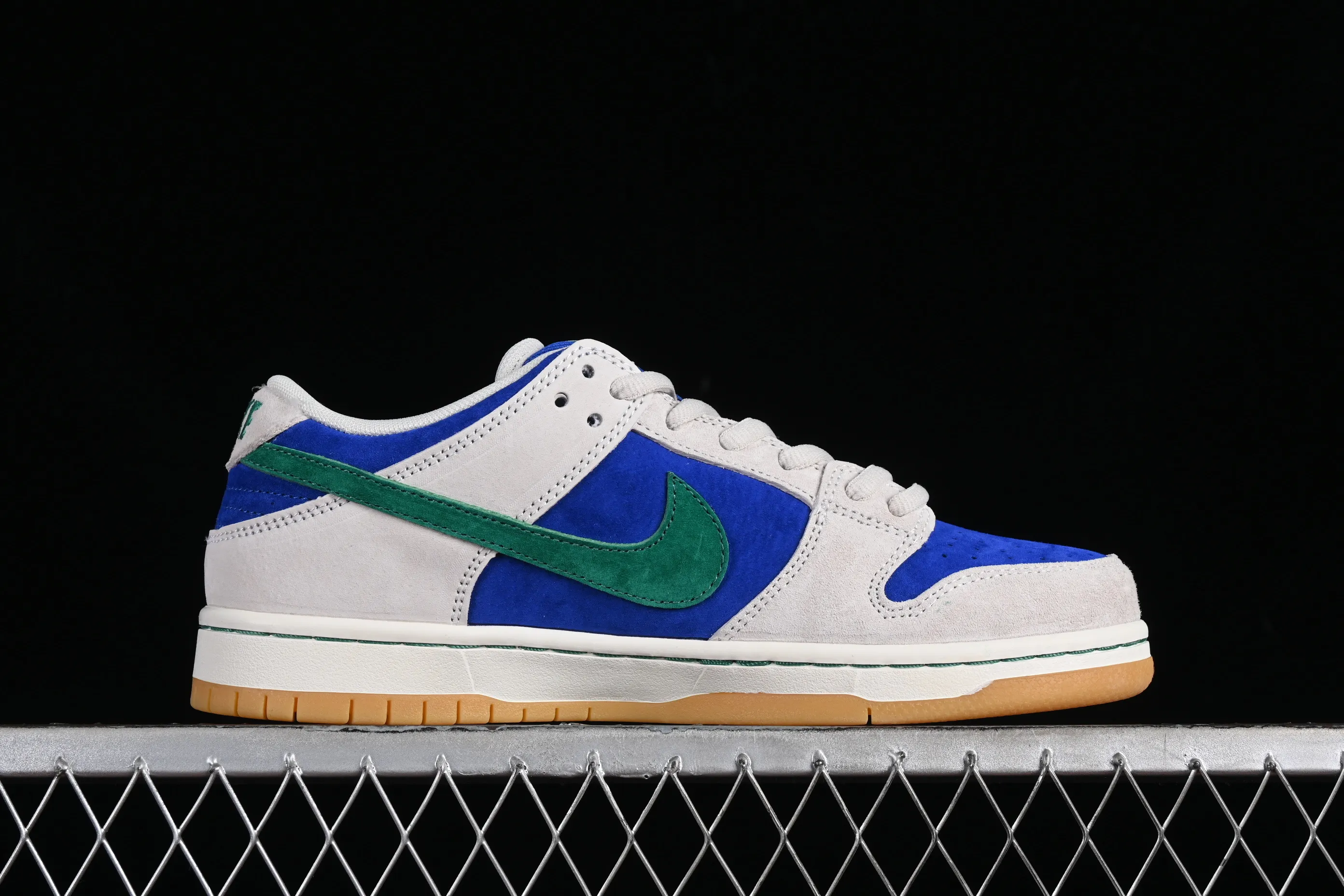 All Categories Nk SB Dunk Series Nk SB Dunk Low Low-top sneakers Nk SB Dunk Low "Hyper Royal" Teenage Mutant Ninja Turtles Leonardo SB low-top casual sneakers HF3704-001